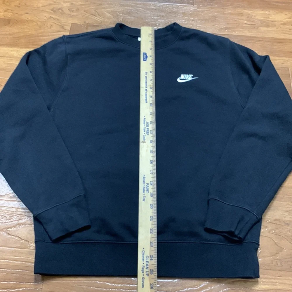 Nike Black Crewneck Sweatshirt